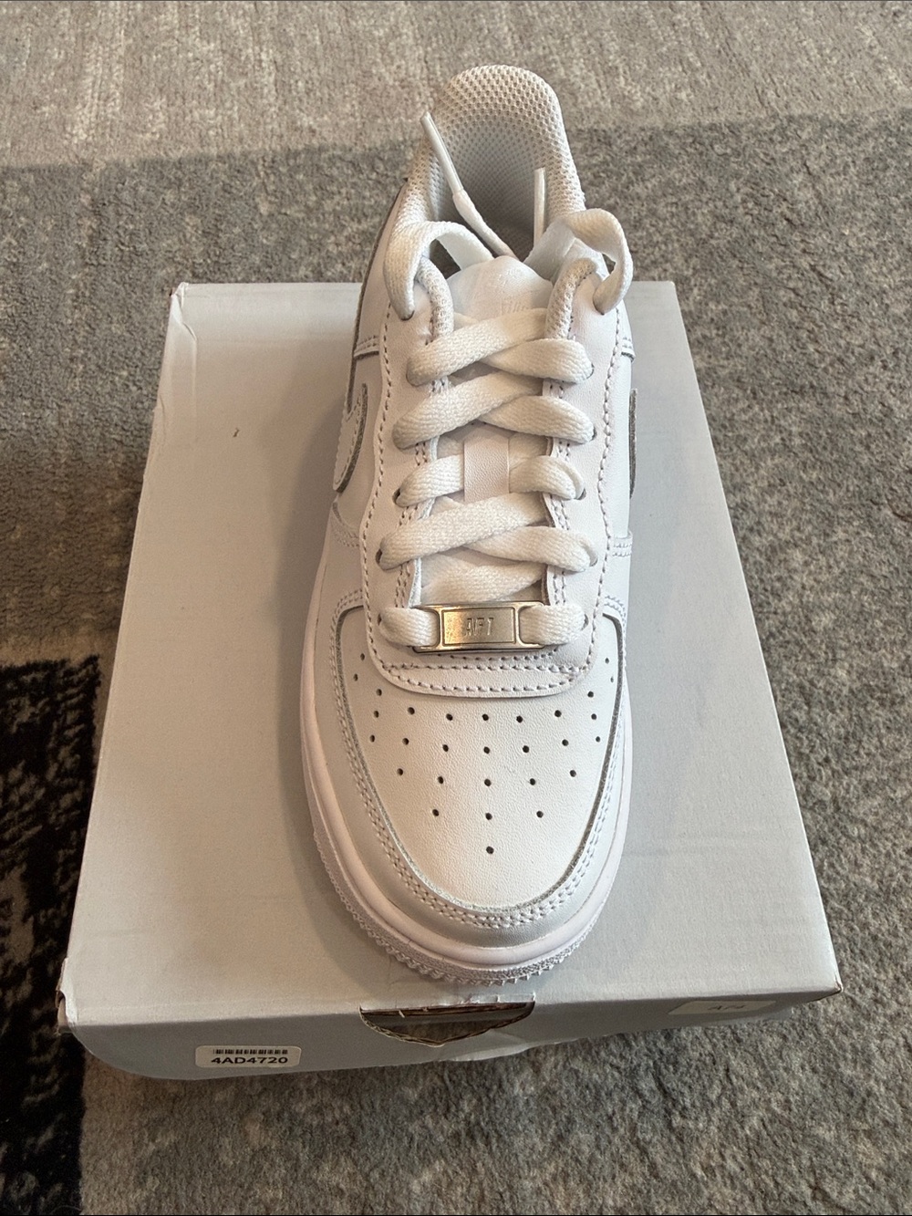 Nike Kids White Low-Top Sneakers - Picture 3 of 3